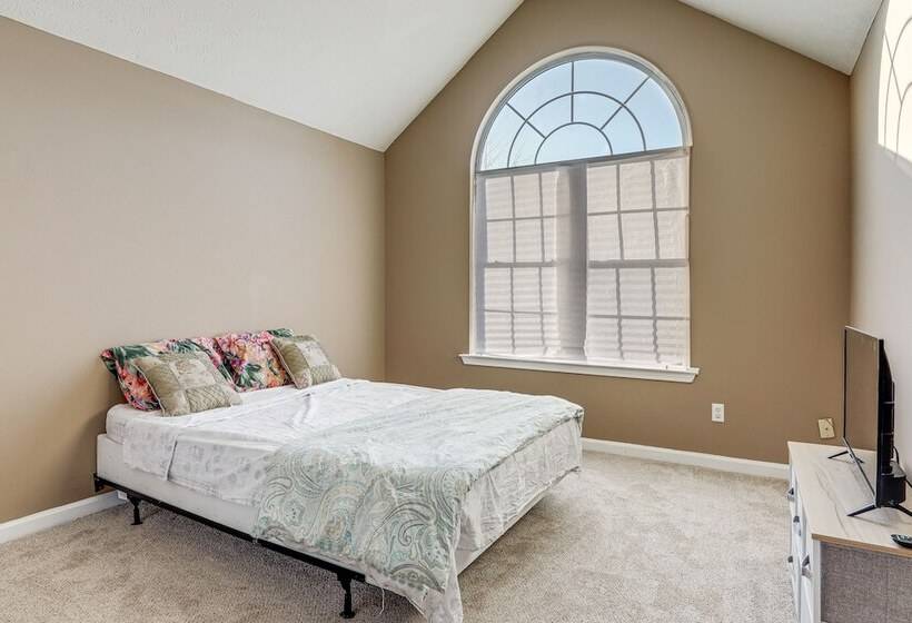 Pet Friendly Georgia Escape W/ Deck, Grill & Yard!