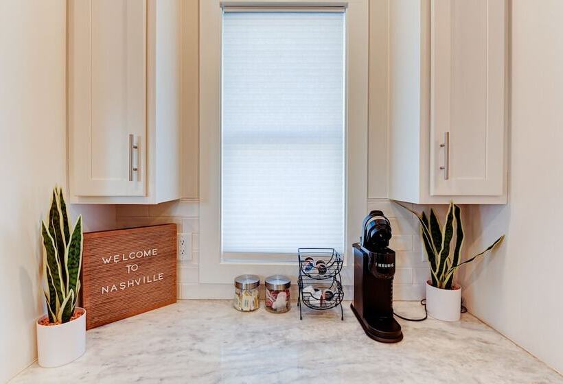 Pet Friendly Nashville Retreat ~ 3 Mi To Downtown!