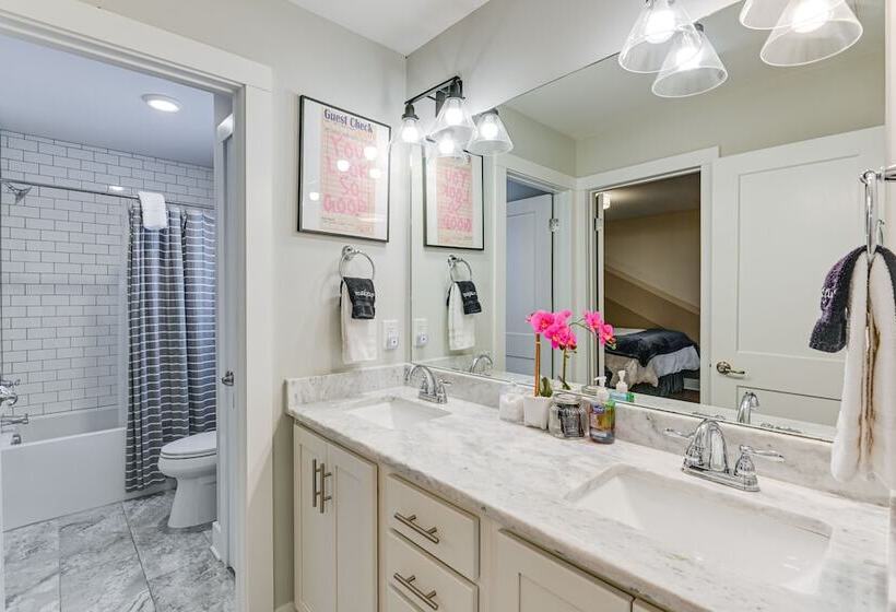 Pet Friendly Nashville Retreat ~ 3 Mi To Downtown!