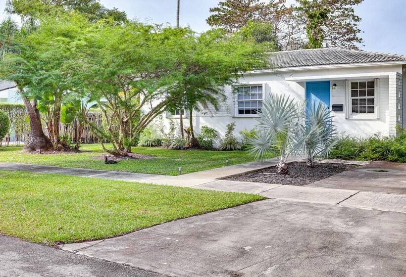 Pet Friendly South Miami Home W/ Private Pool!