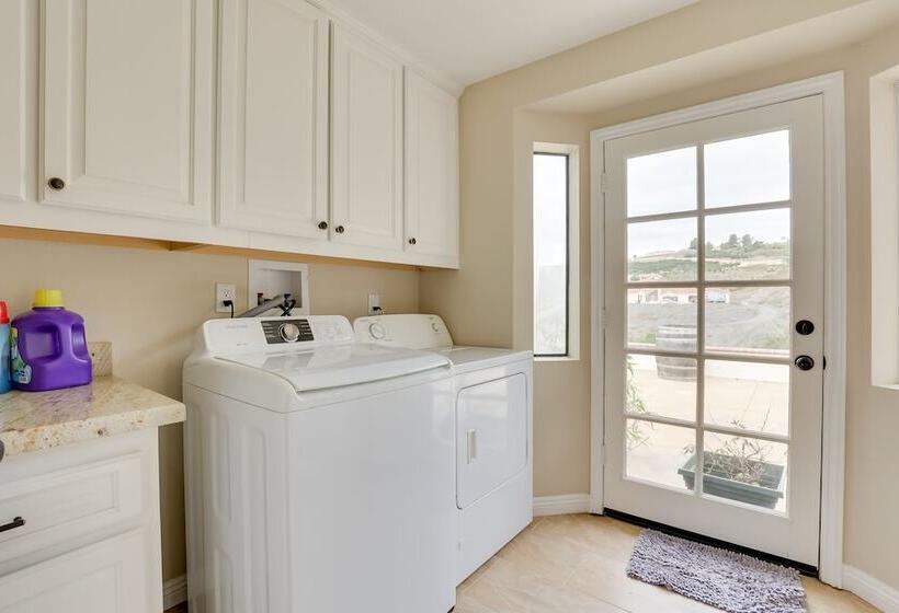Pet Friendly Temecula Home In Wine Country!