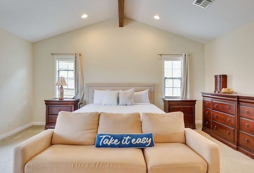 Pet Friendly Temecula Home In Wine Country!