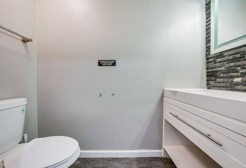 Plainfield Home W/ Game Room Near Harrahs Casino!