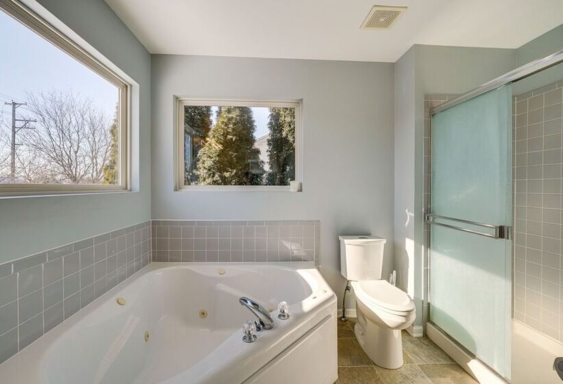 Plainfield Home W/ Game Room Near Harrahs Casino!