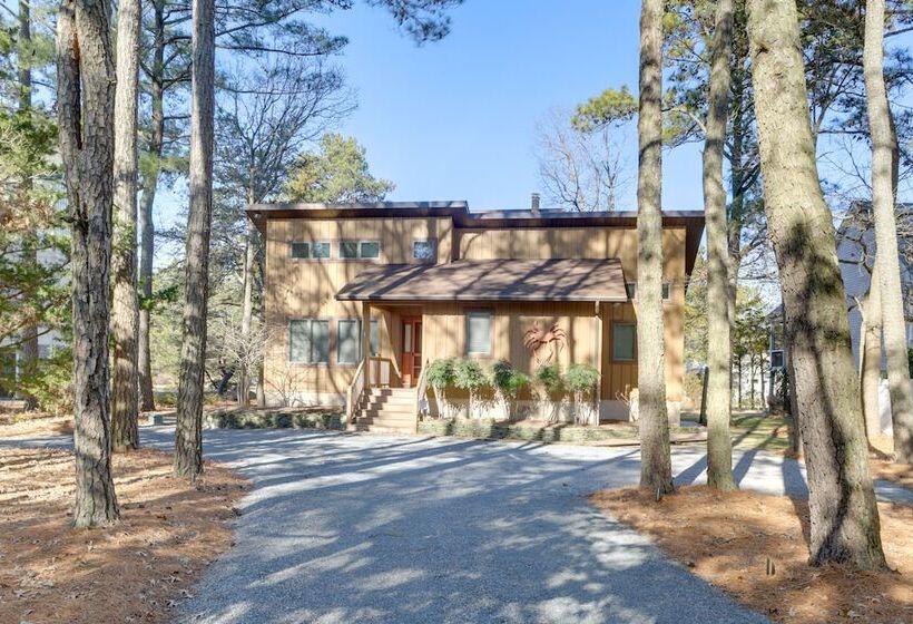 Rehoboth Beach Retreat W/ Dock, Walk To Water!