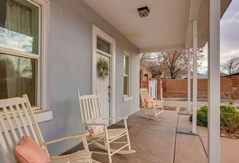 Remodeled Pioneer Home In Hurricane W/ Patio!