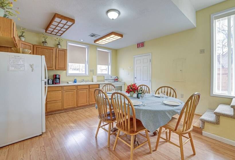 Remodeled Pioneer Home In Hurricane W/ Patio!