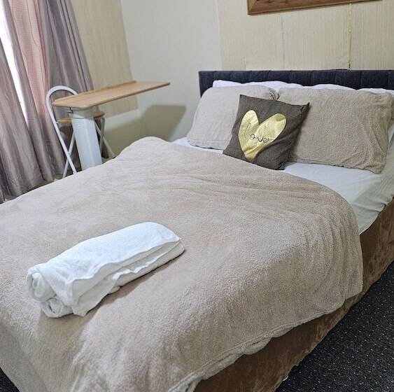 إقامة Beautiful 1 Bed House In Leeds