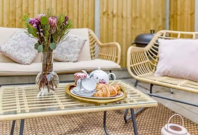 레지던스 Beautiful Cottage In Central Whitstable