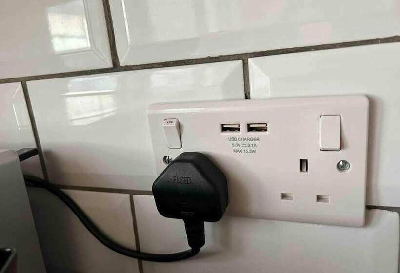 דירת נופש Cool 2 Bed House Hornchurch, Arcade Games, Parking