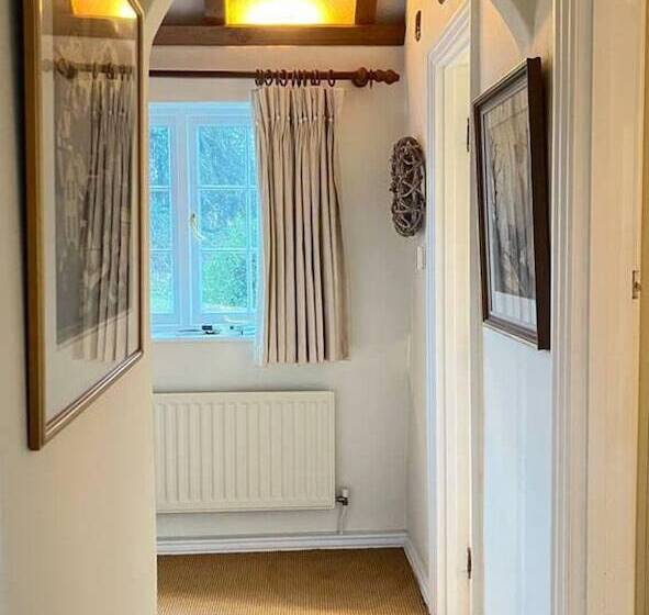 דירת נופש Luxury Brick And Flint House In Funtington