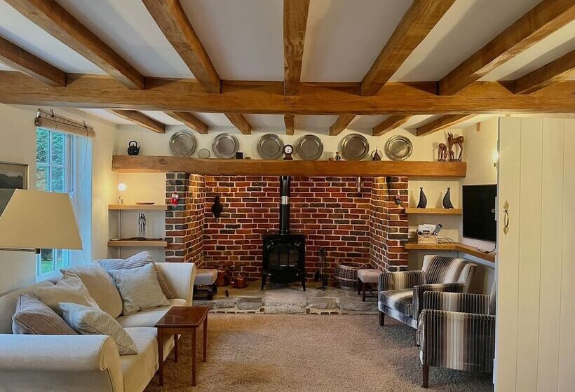 דירת נופש Luxury Brick And Flint House In Funtington