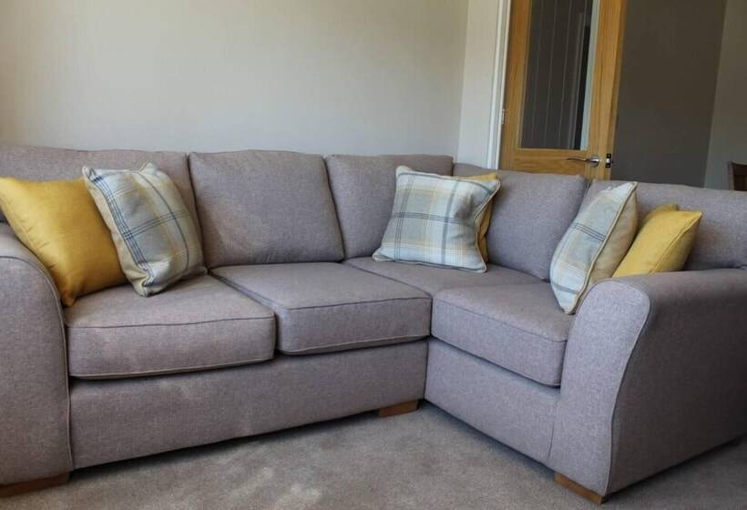 Резиденция Remarkable 2 Bed House In Walesby Nottinghamshire