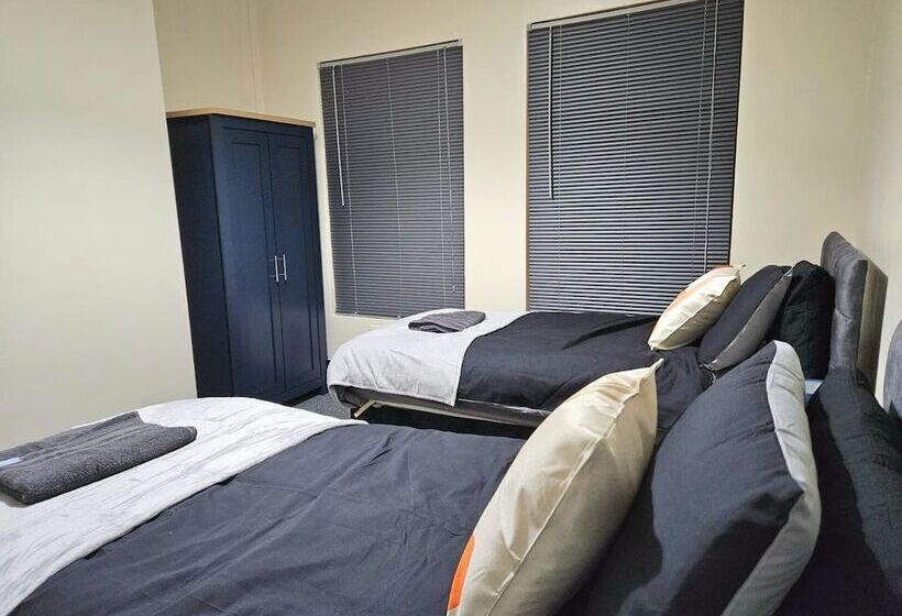 דירת נופש Spacious,luxury, Near City Center, Free Parking