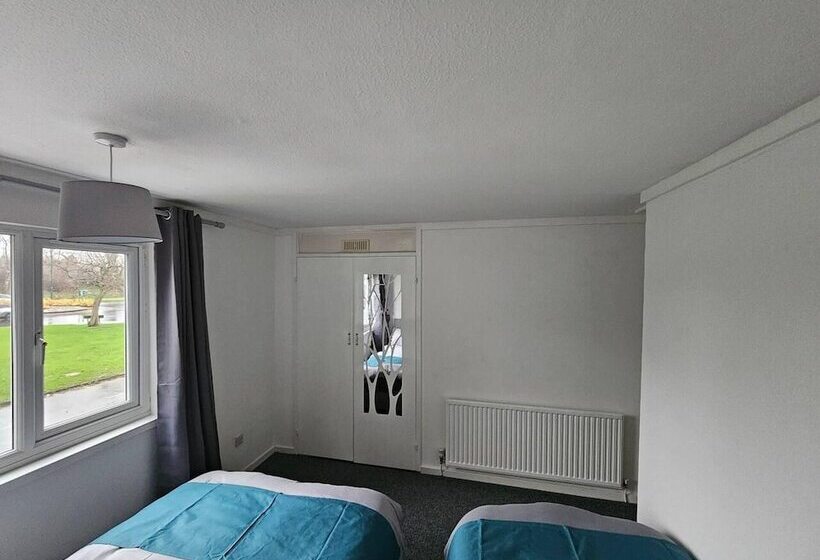 דירת נופש Immaculate 3bedroom House In Birmingham