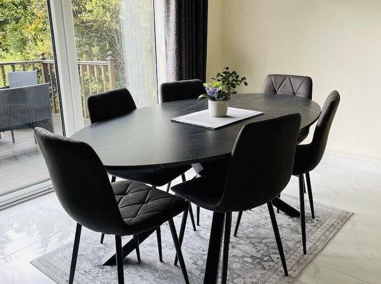 إقامة 4 Bed House In Wetherby, Sleeps 8, Near York