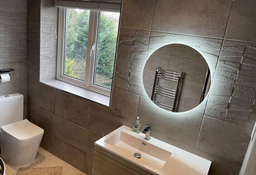 إقامة 4 Bed House In Wetherby, Sleeps 8, Near York