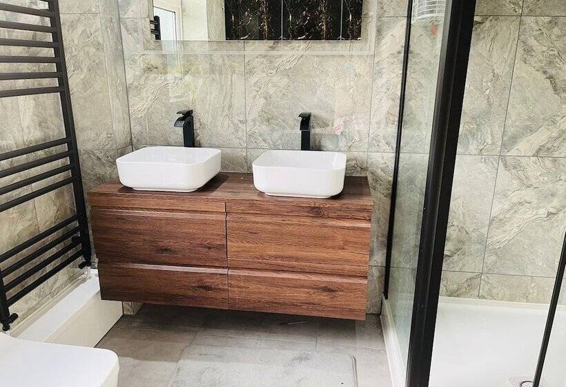 إقامة 4 Bed House In Wetherby, Sleeps 8, Near York