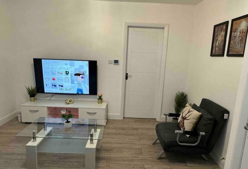 レジデンス Ldeal Home For Large Groups,families & Contractors