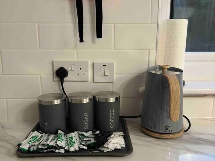 إقامة Ldeal Home For Large Groups,families & Contractors