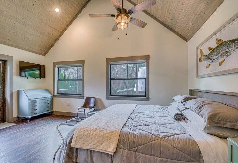 Riverfront Fishers Paradise In Florida W/ Dock!