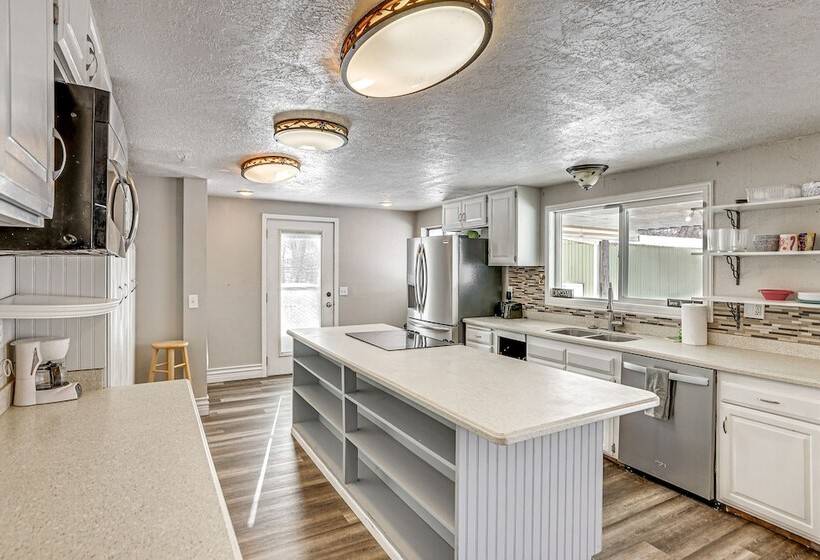 Roomy Cedar City Home: Fenced Yard, Pets Welcome!