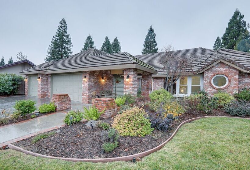 Roseville Home W/ Pool, 5 Mi To Folsom Lake!