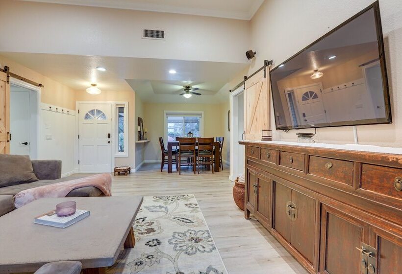 Roseville Home W/ Pool, 5 Mi To Folsom Lake!