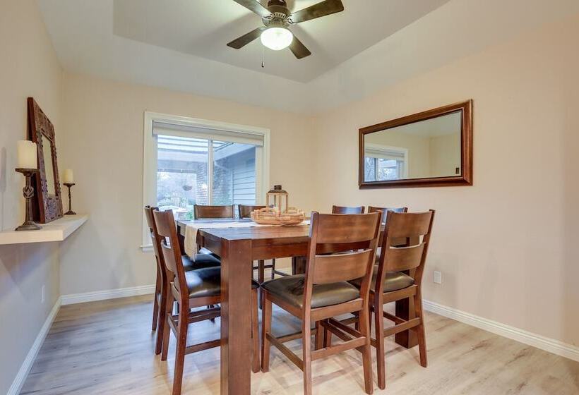 Roseville Home W/ Pool, 5 Mi To Folsom Lake!