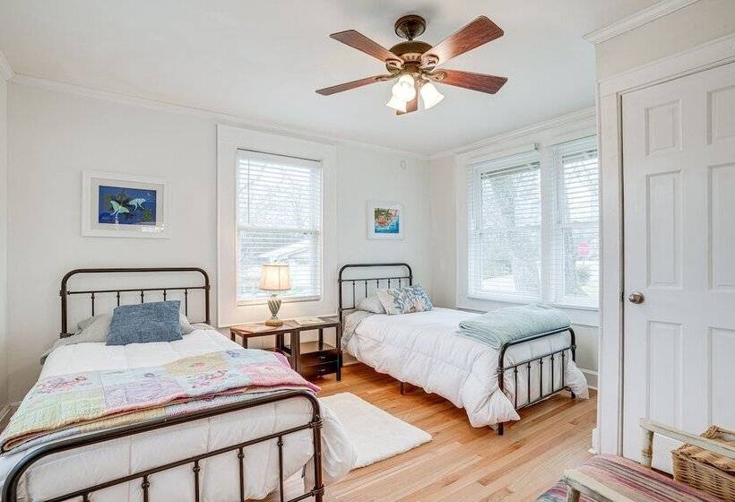 Rossville Home Near Downtown & Lookout Mountain!