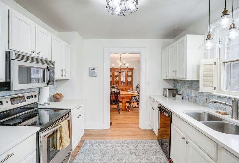 Rossville Home Near Downtown & Lookout Mountain!