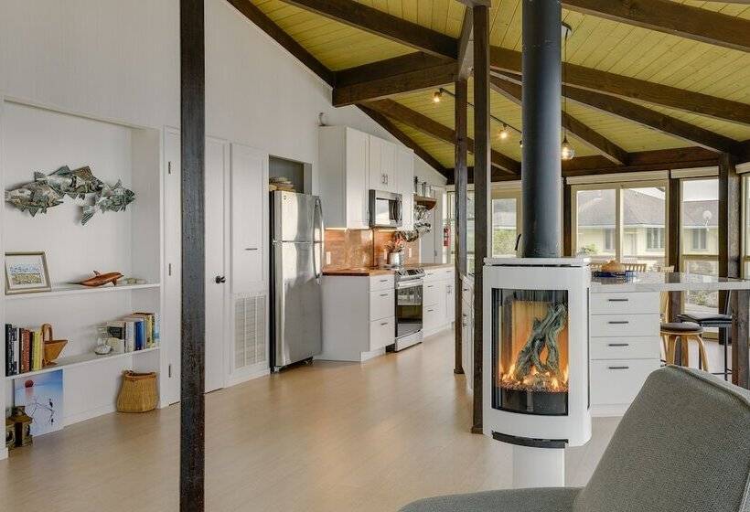 Serene Irish Beach Home W/ Panoramic Ocean Views!