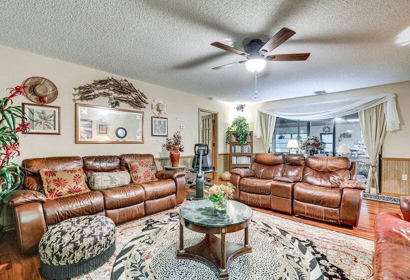 Spacious Brandon Home: 10 Mi To Downtown Tampa!
