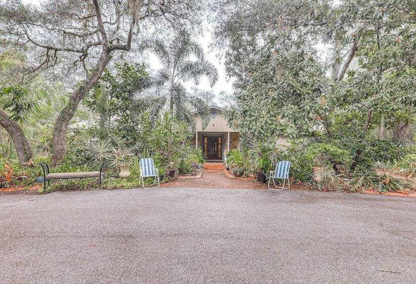 Spacious Brandon Home: 10 Mi To Downtown Tampa!