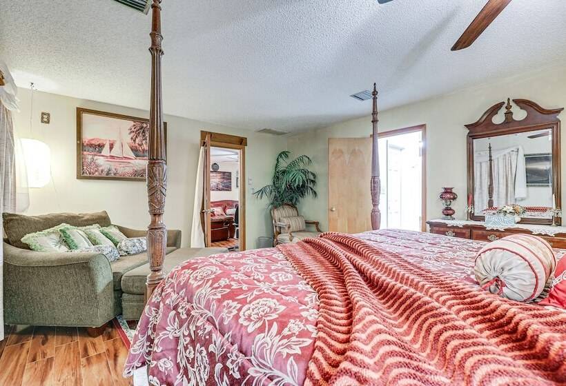 Spacious Brandon Home: 10 Mi To Downtown Tampa!