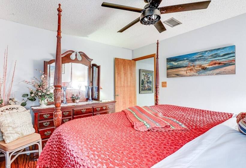 Spacious Brandon Home: 10 Mi To Downtown Tampa!