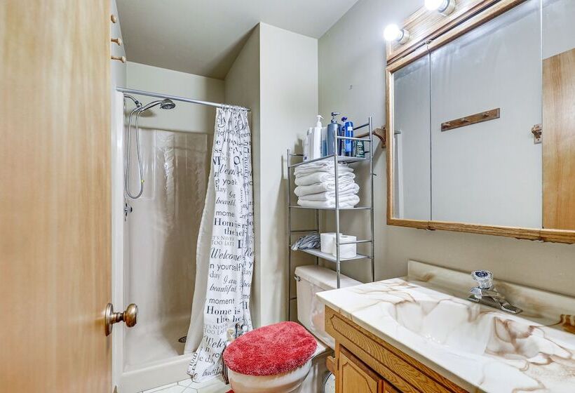 Spacious Brandon Home: 10 Mi To Downtown Tampa!