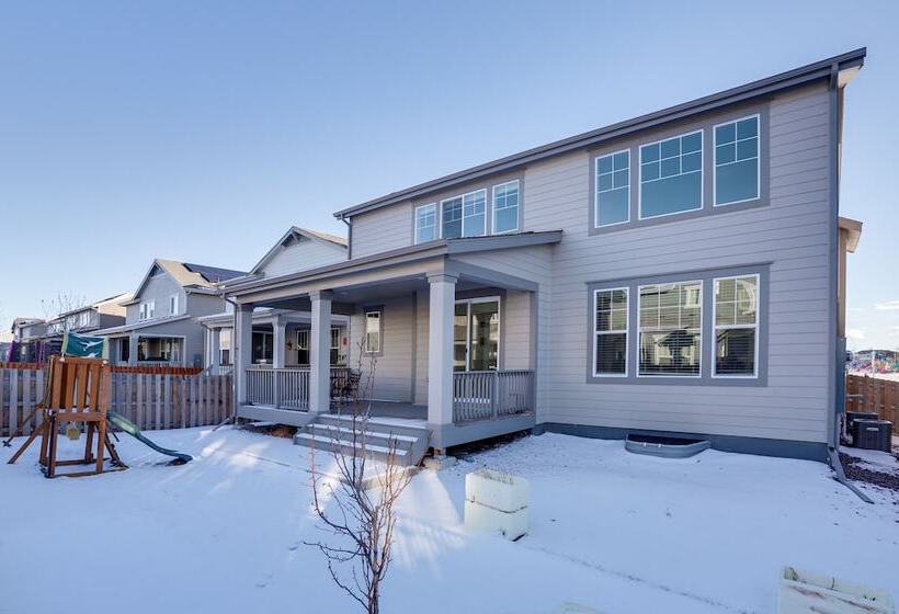 16 Mi To Denver: Spacious Commerce City Home!