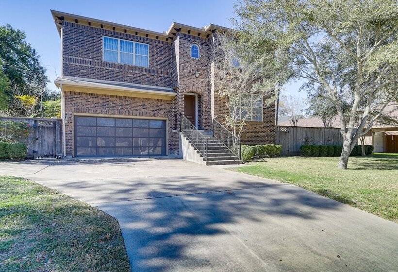 Spacious Houston Home ~ 12 Mi To Downtown!