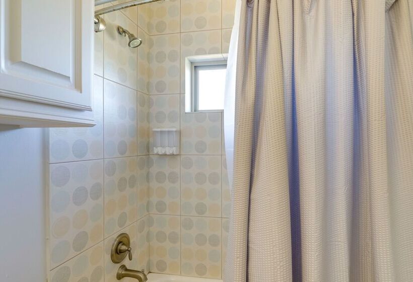 Spacious Houston Home ~ 12 Mi To Downtown!