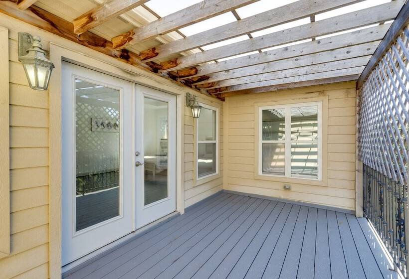 Spacious Houston Home ~ 12 Mi To Downtown!