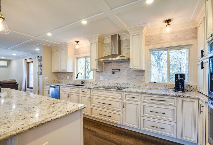 Spacious Stillwater Home W/ Fire Pit & Game Room!