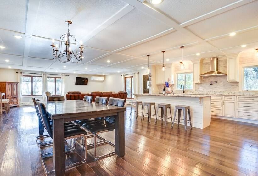 Spacious Stillwater Home W/ Fire Pit & Game Room!
