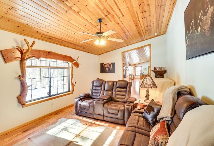 Stunning Pinetop Lakeside Cabin: Ski, Golf, Hike!