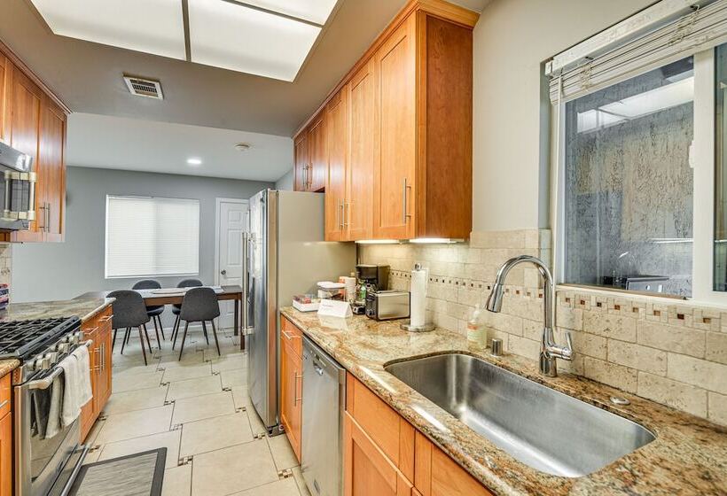 Stylish San Jose Retreat   7 Mi To Downtown