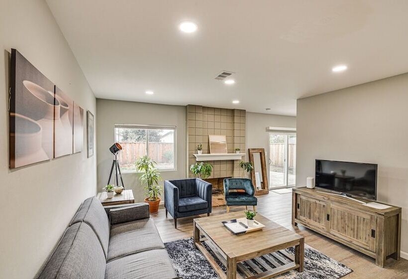 Stylish San Jose Retreat   7 Mi To Downtown