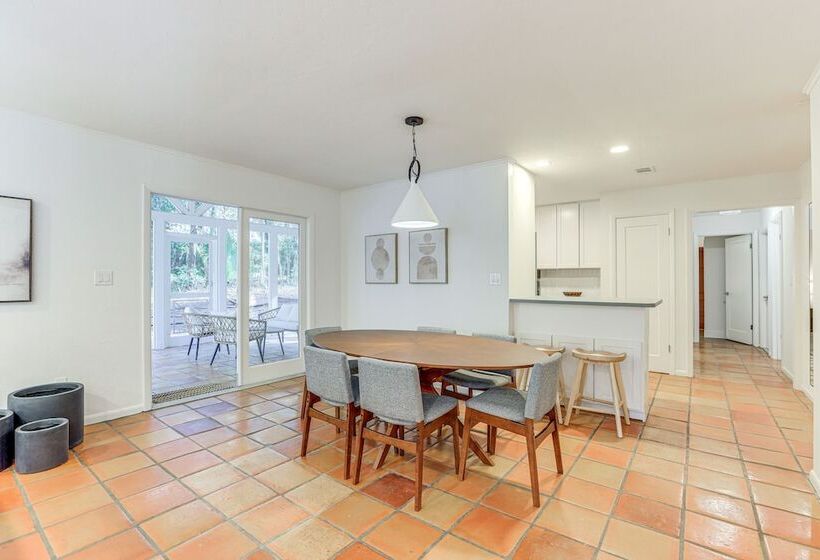 Sunny Gainesville Home ~ Half Mi To Uf Campus!