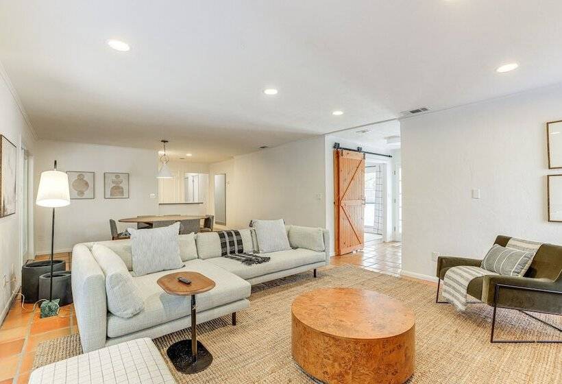 Sunny Gainesville Home ~ Half Mi To Uf Campus!