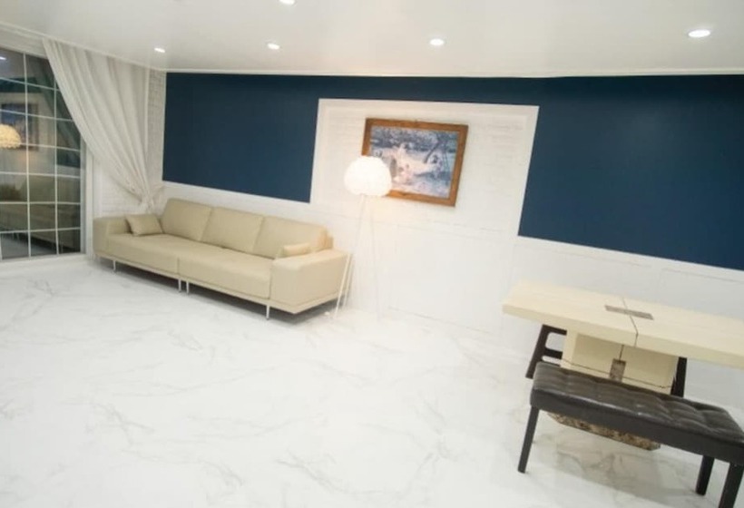 Taean Sharon Pension