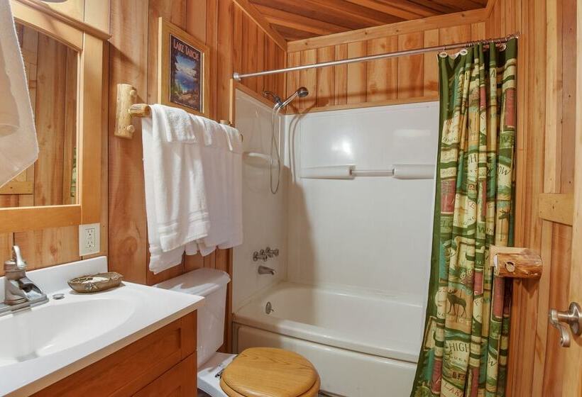 Tahoe Pines Cabin